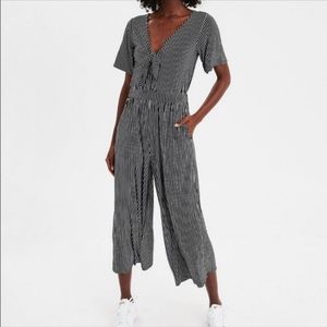 American Eagle Black & White Striped Tie Front Jumpsuit Women's Small Casual